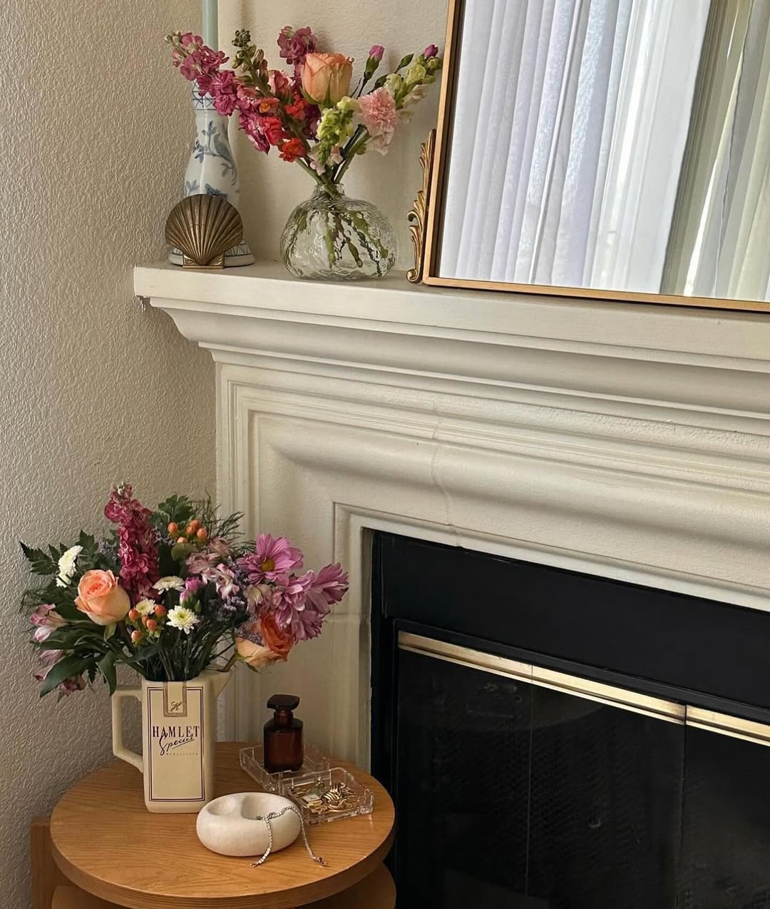 27 Easter Floral Arrangement Ideas for Table, Mantel, and Entry-320172786031