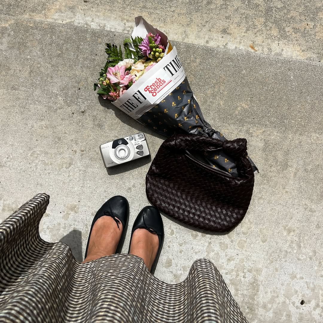 The Send bouquet by Fresh Sends featuring a curated mix of seasonal fall flowers wrapped in minimalist paper.-318874878319