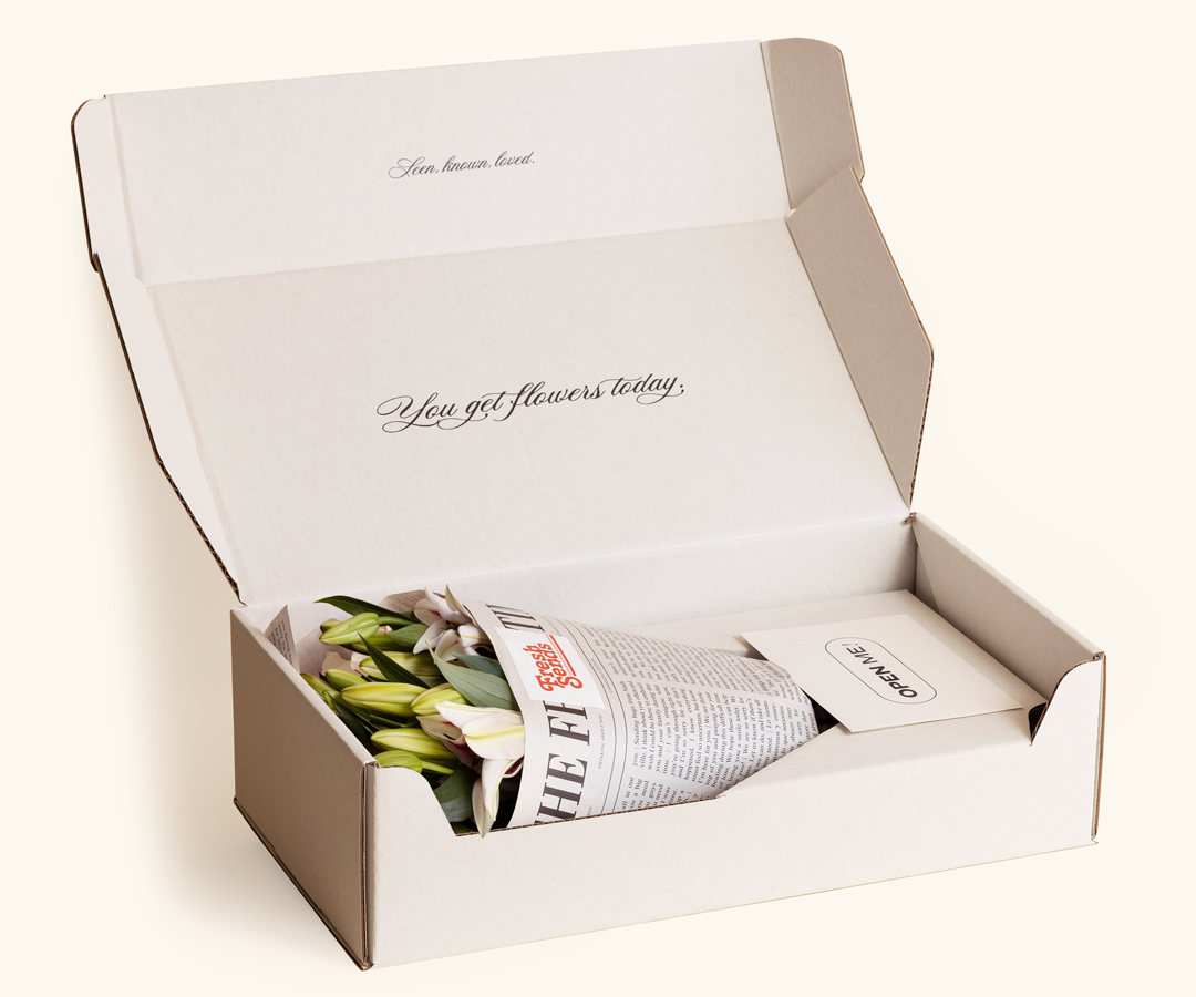 A thoughtful Fresh Sends bouquet designed to celebrate graduations with meaningful flowers.